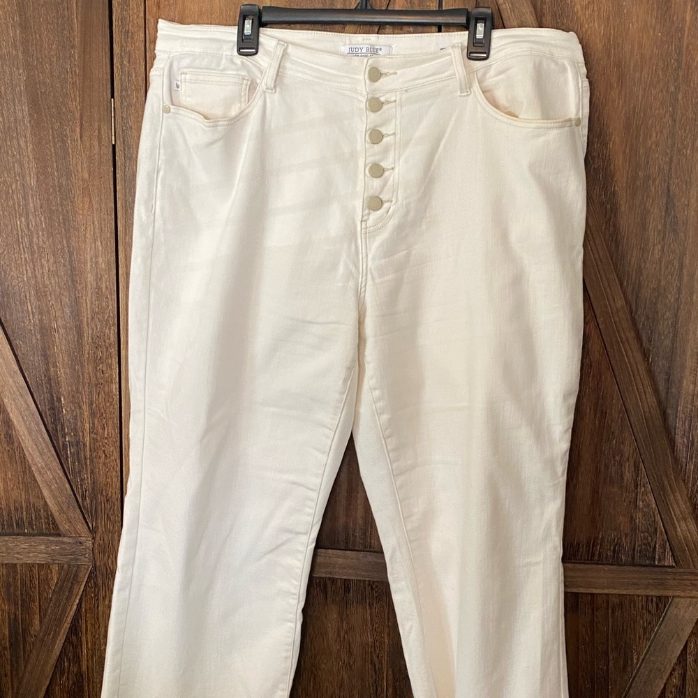 Judy Blue Cream Button-Fly Flare Jeans